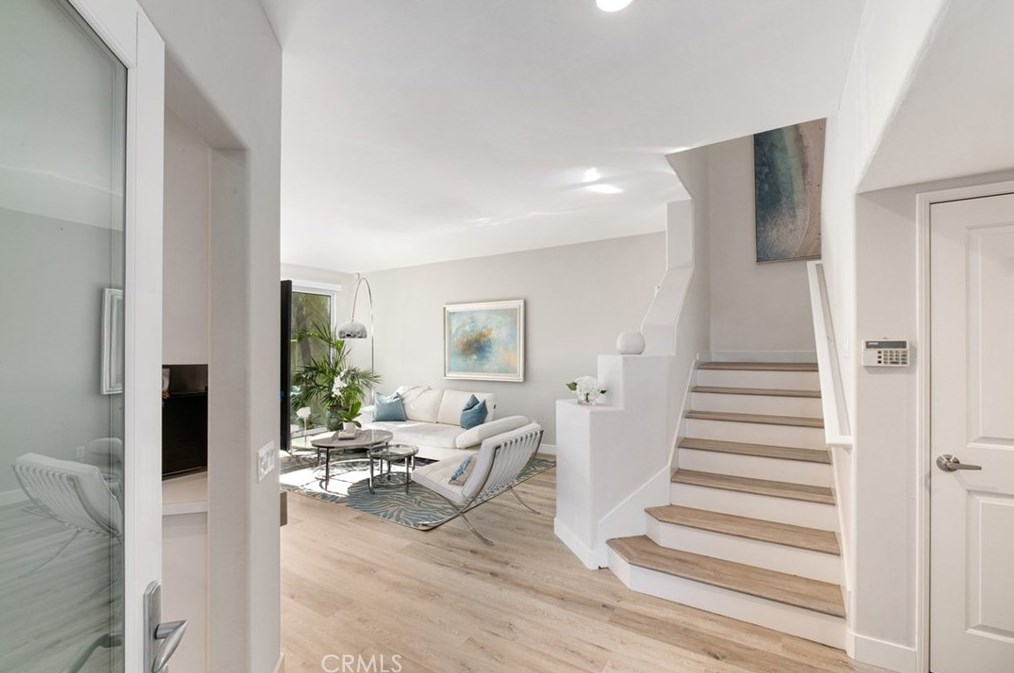 5 Fleurance St, Laguna Beach, CA 92677-9036