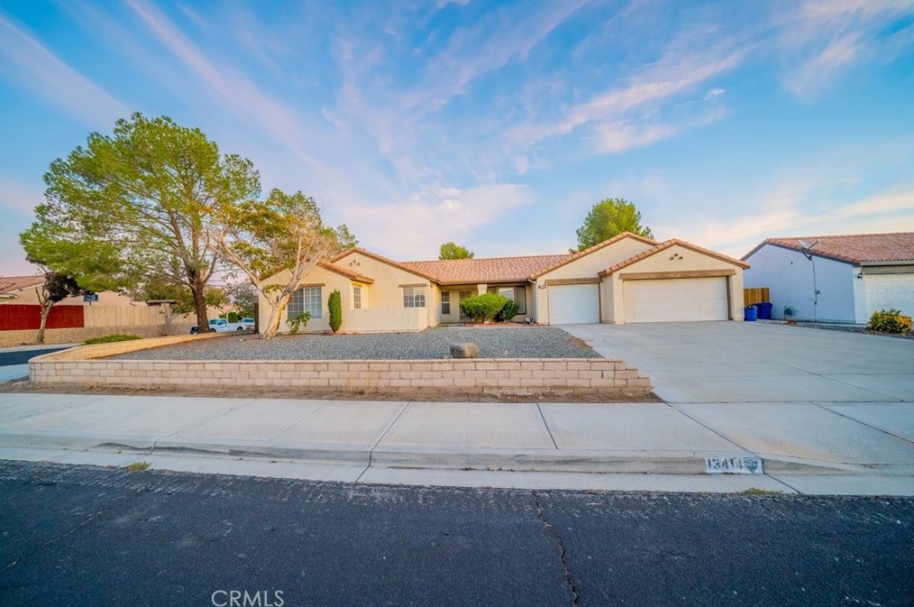 13414 Purple Sage Dr, Victorville, CA 92392