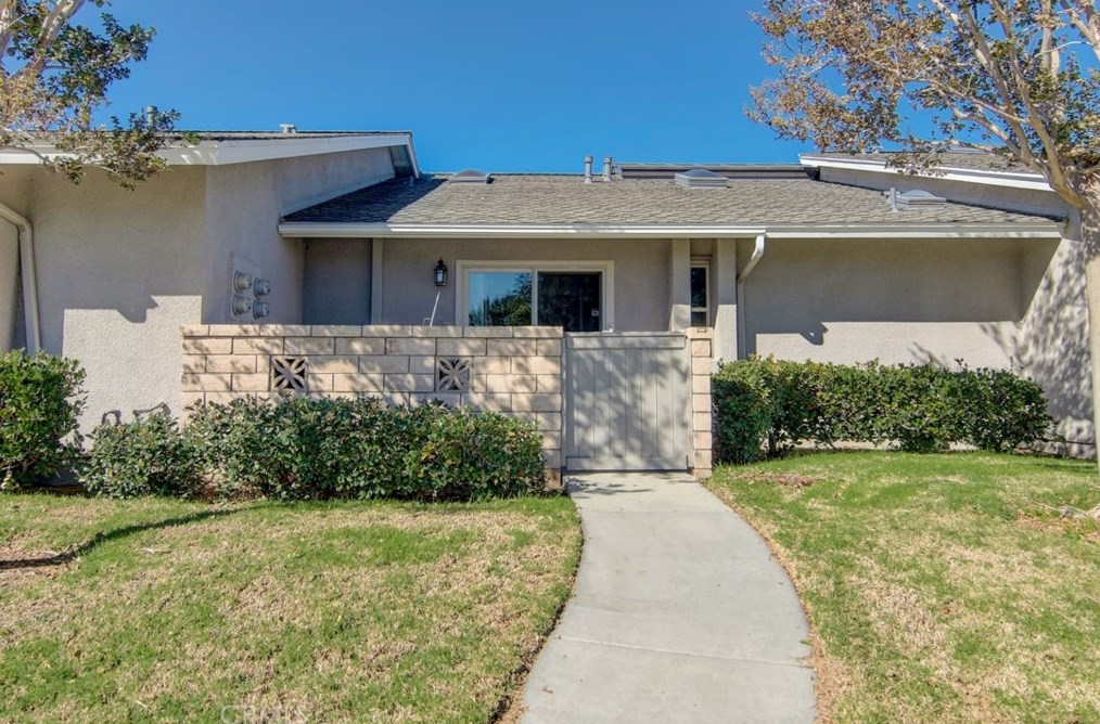 8877 Tulare Dr #313c, Huntington Beach, CA 92646