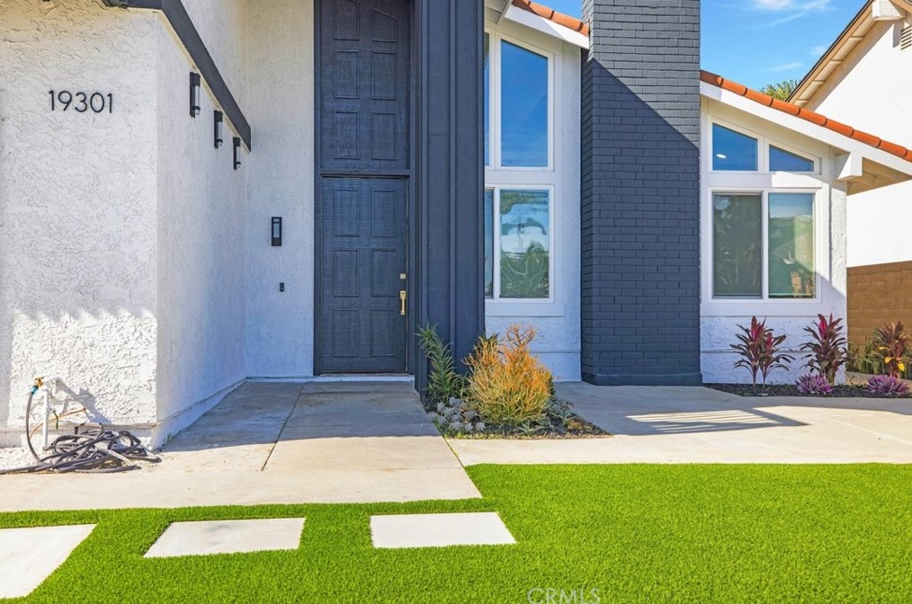 19301 Sausalito Ln, Huntington Beach, CA 92646