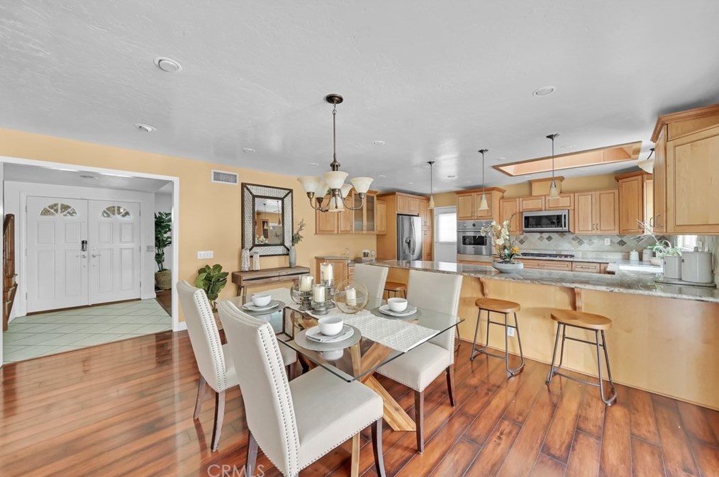 18864 San Carlos St, Santa Ana, CA 92708