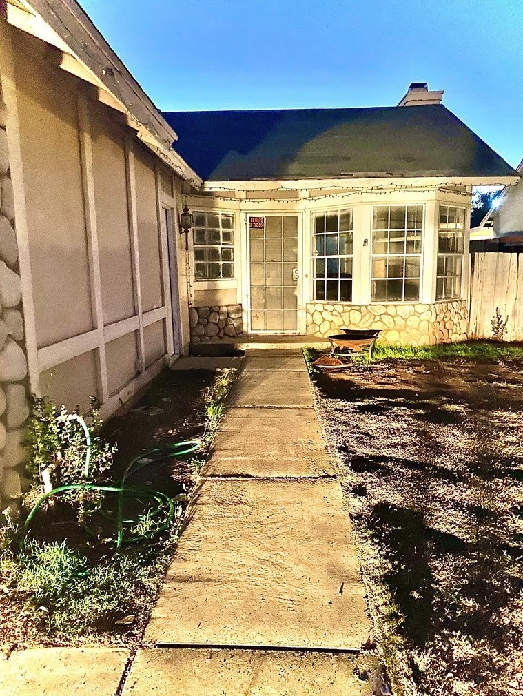 2336 Cloverfield St, Perris, CA 92571