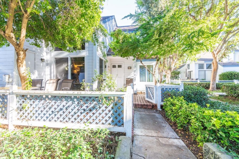 639 Springbrook #48, Irvine, CA 92614