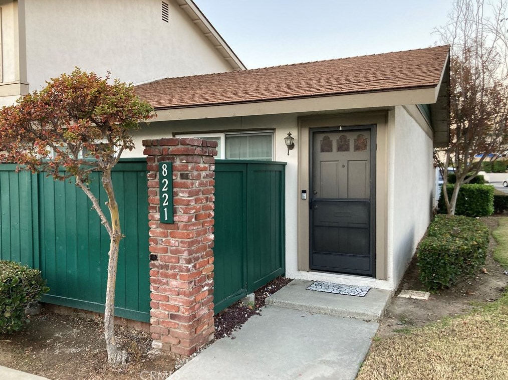 8221 Ginnis Green, Buena Park, CA 90621
