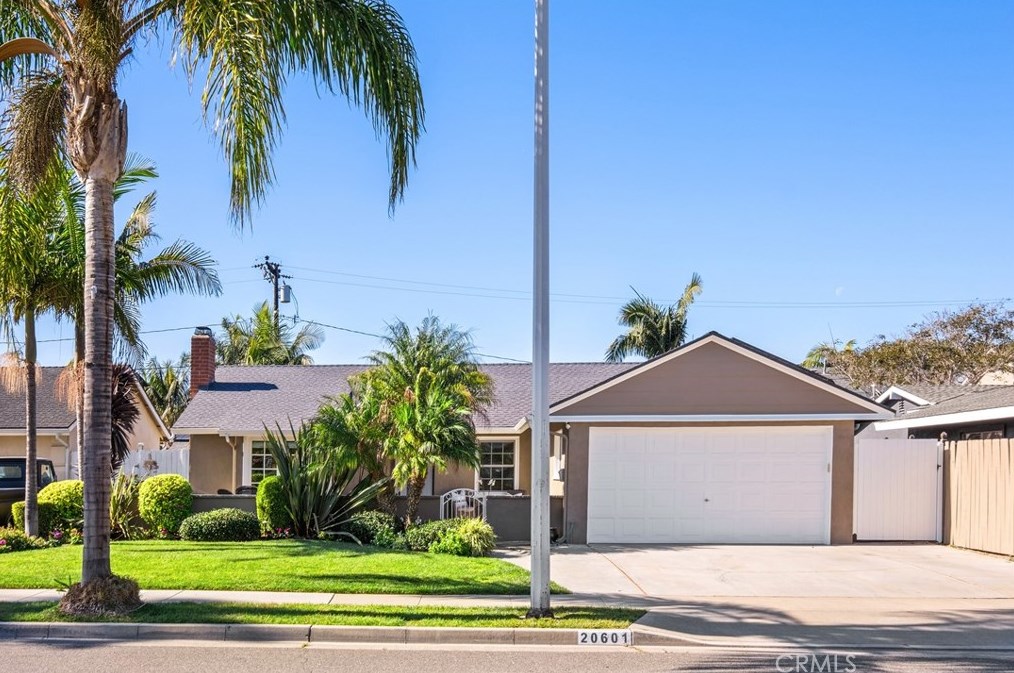 20601 Sandpiper Ln, Huntington Beach, CA 92646-5540