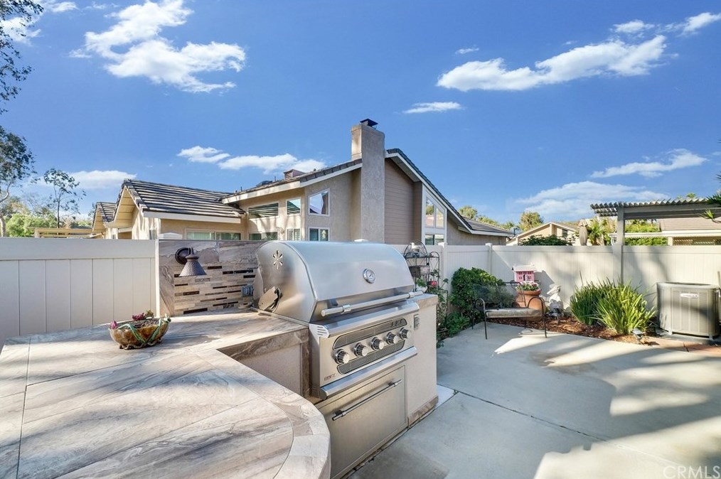5395 Via De La Zorra, Yorba Linda CA  92887-3535 exterior