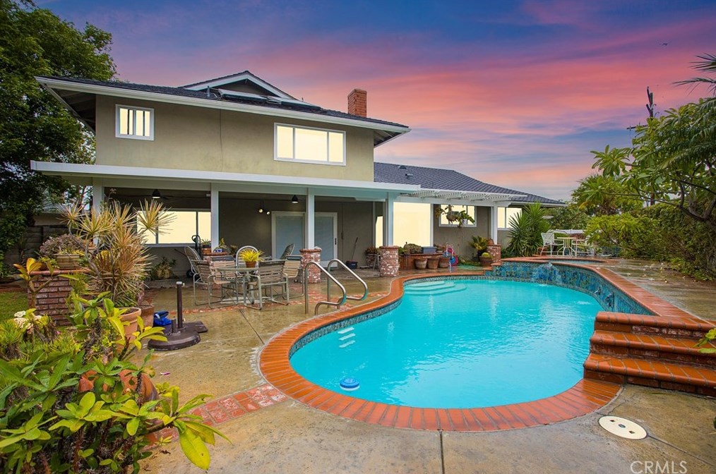 13831 Palace Way, Tustin, CA 92780