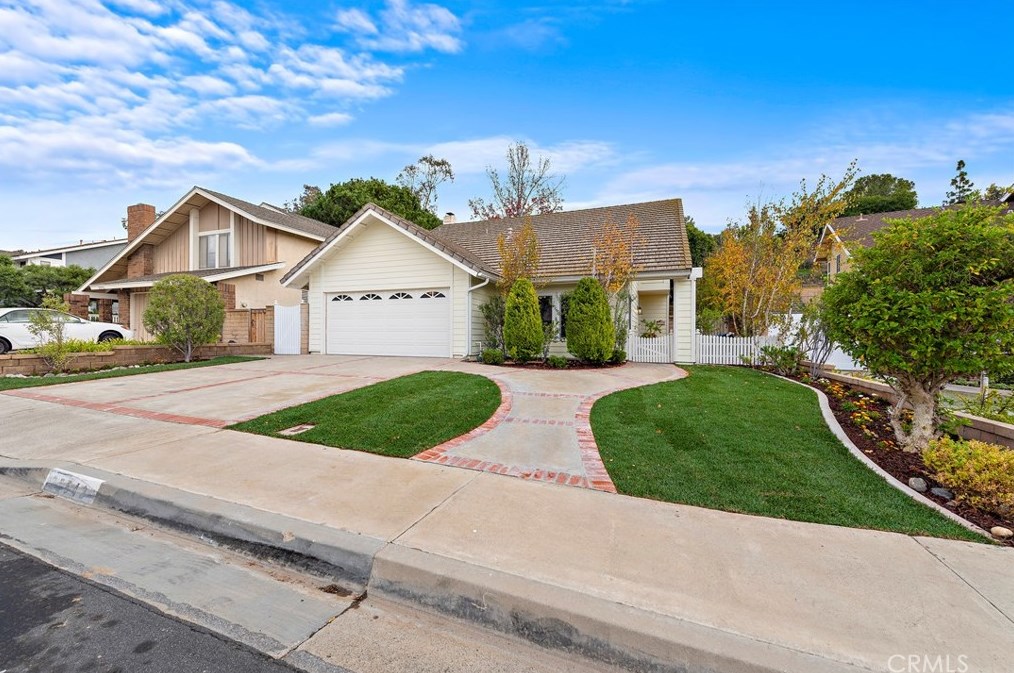 25542 Orchard Rim Ln, El Toro, CA 92630