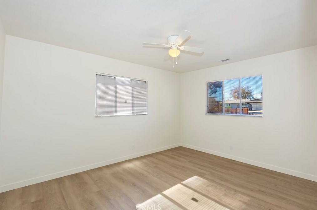 14063 Quinnault Rd, Apple Valley CA  92307-4252 exterior