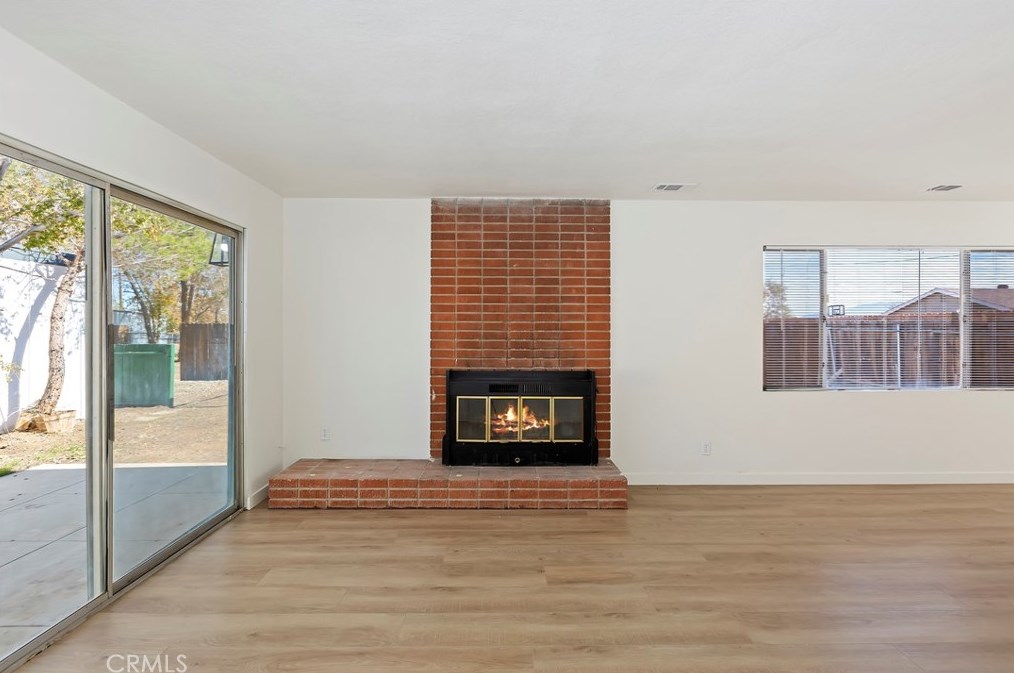 14063 Quinnault Rd, Apple Valley CA  92307-4252 exterior