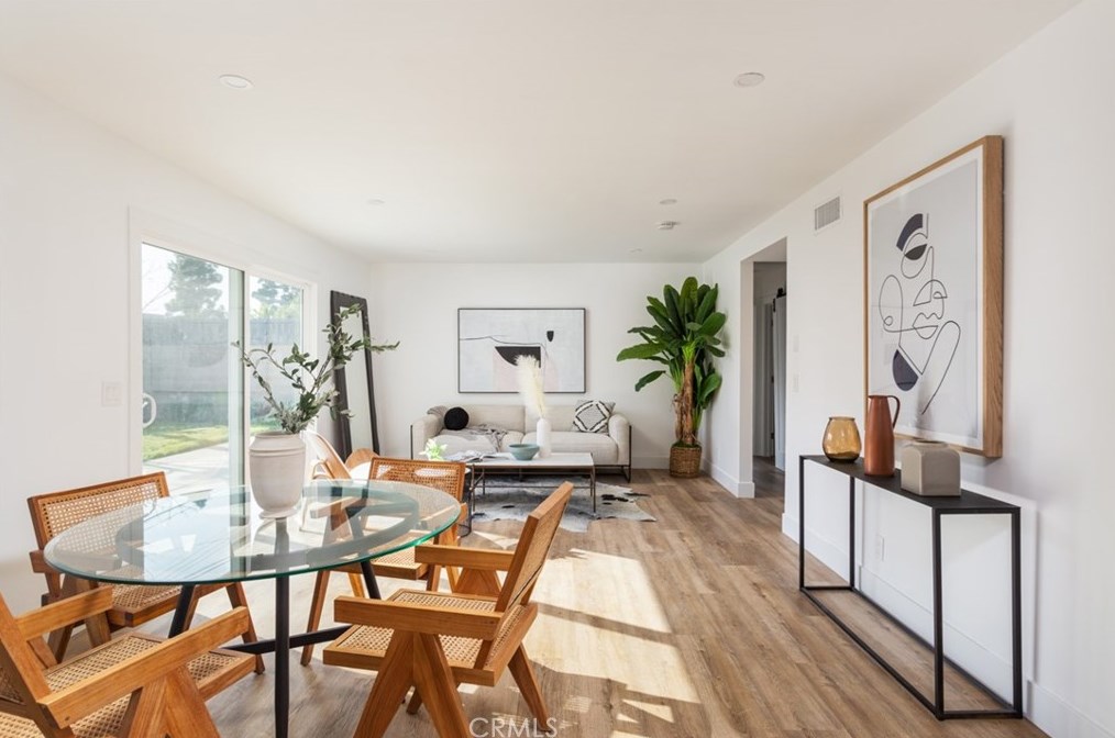 5652 Venturi Dr, Huntington Beach, CA 92649-2737