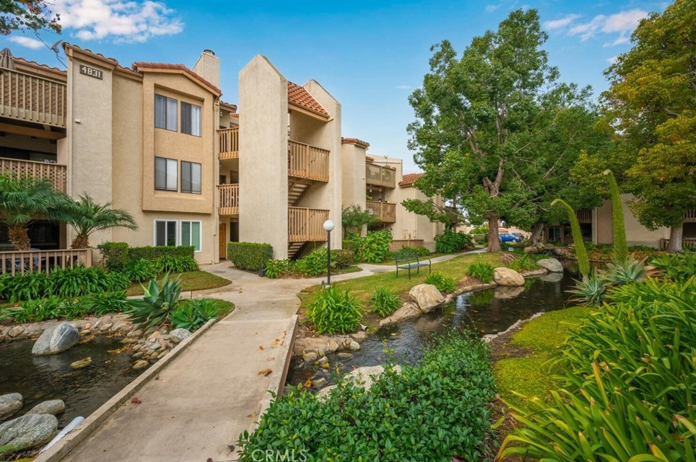 4831 Lago Dr #103, Huntington Beach, CA 92649