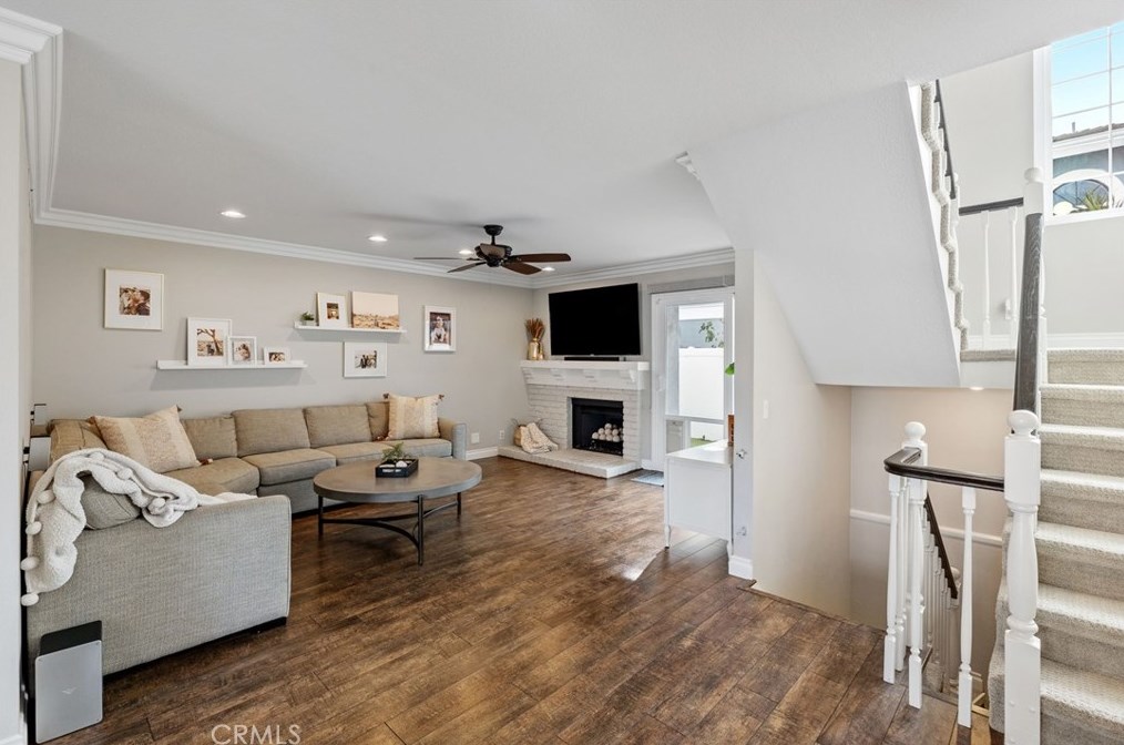2217 Saybrook Ln, Costa Mesa, CA 92627