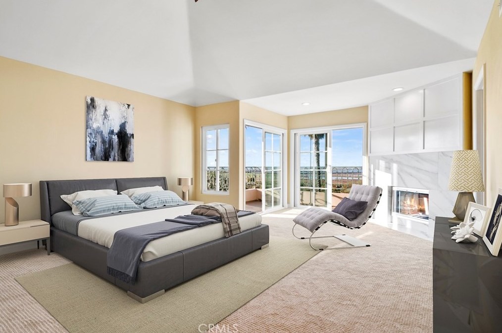 19245 Seabrook Ln, Huntington Beach CA  92648-5521 exterior