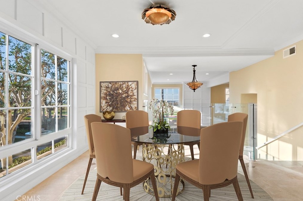 19245 Seabrook Ln, Huntington Beach CA  92648-5521 exterior
