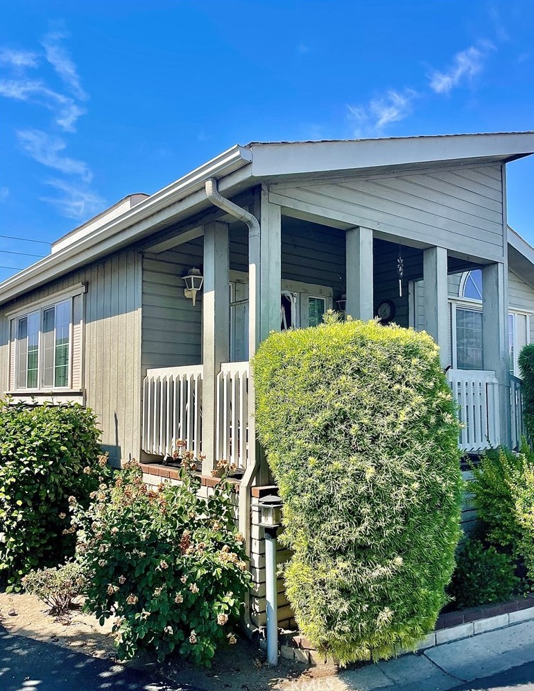 16801 Oak #16, Los Alamitos, CA 90720