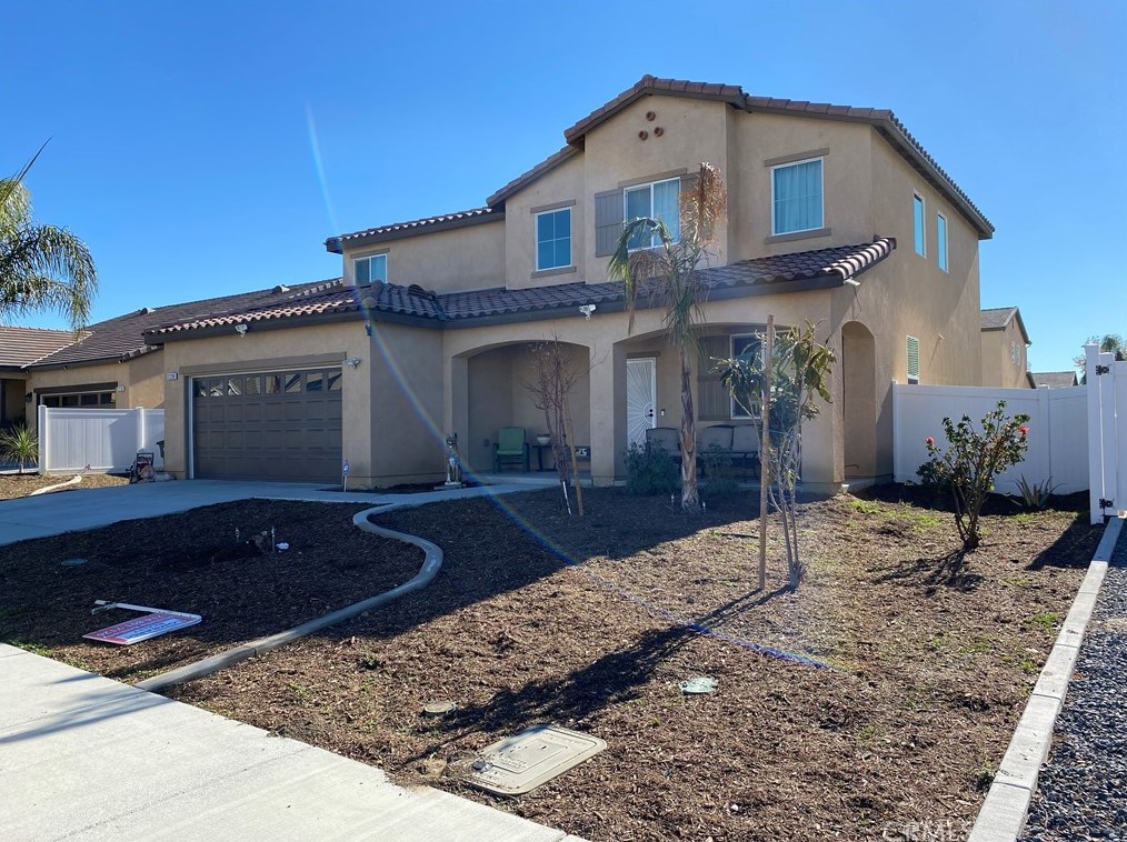 2238 Seagull Ct, San Jacinto, CA 92582