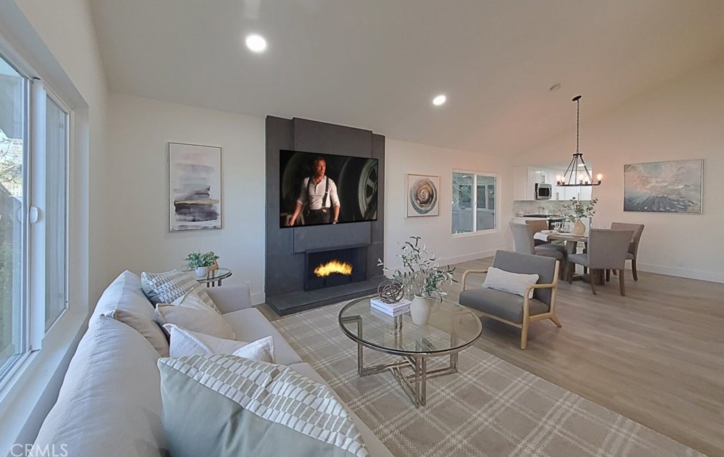 202 Murphy Ave, Santa Ana, CA 92707