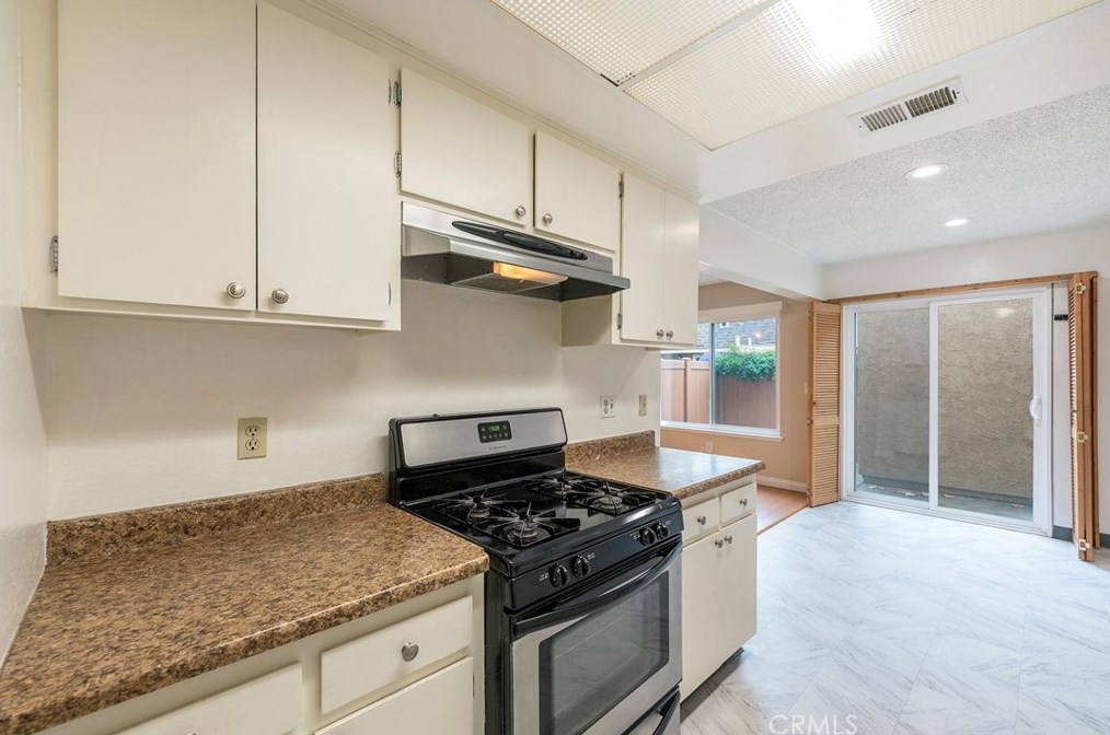 16934 Sierra Vista, Artesia, CA 90703