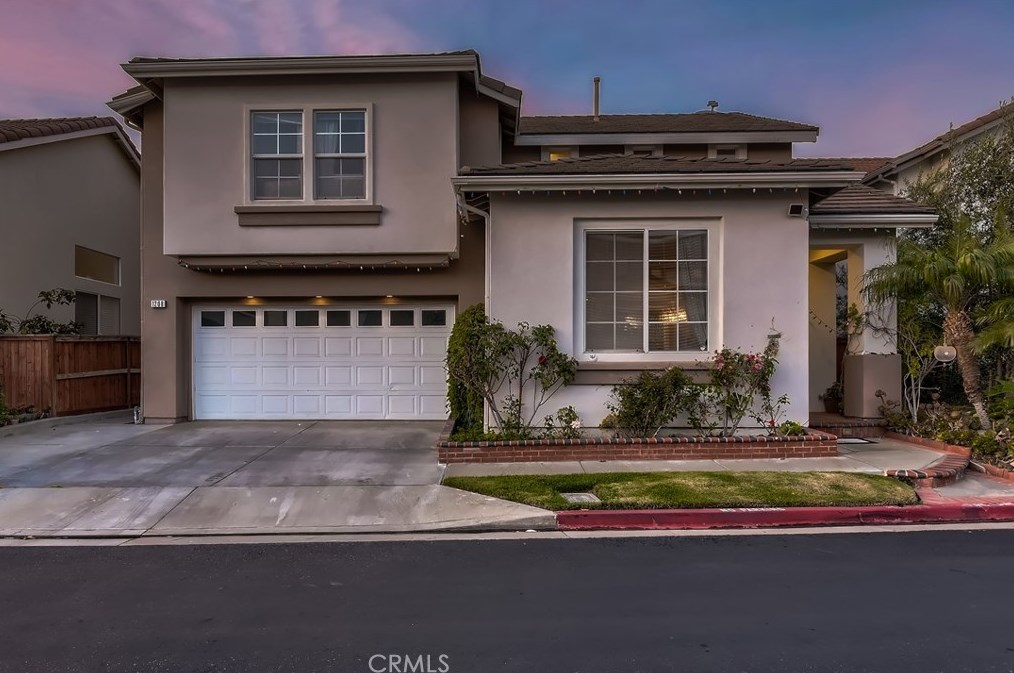 1208 Citrus Pl, Costa Mesa, CA 92626-4143