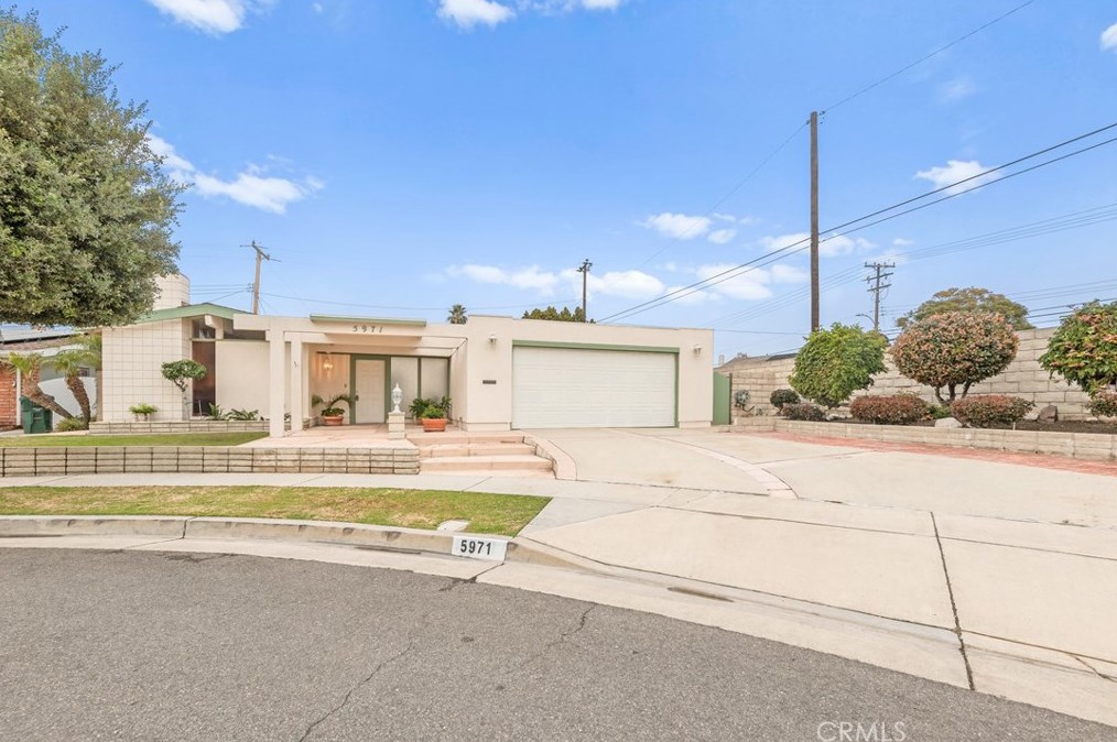 5971 Franmar Cir, Huntington Beach, CA 92649-3706