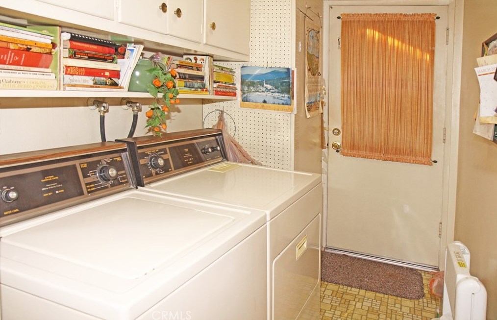 13861 Harper St, Westminster CA  92683-3323 exterior