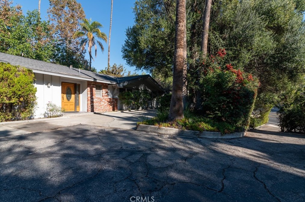 10591 Newport Blvd, Santa Ana, CA 92705-1579