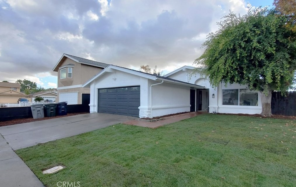 22851 Larkin St, El Toro, CA 92630