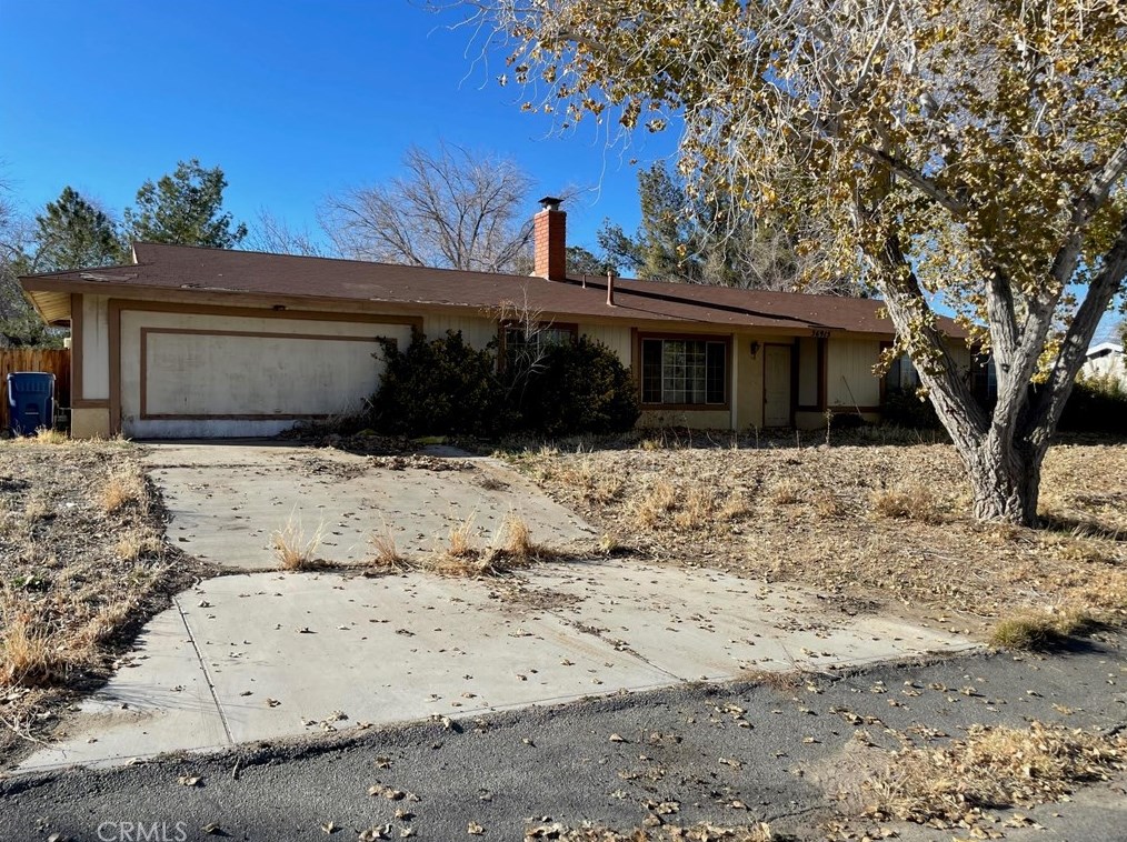 36915 95th St, Juniper Hills, CA 93543