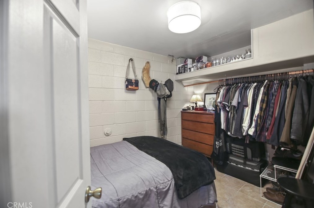 3961 Snow Dr, Los Angeles CA  90063-1246 exterior