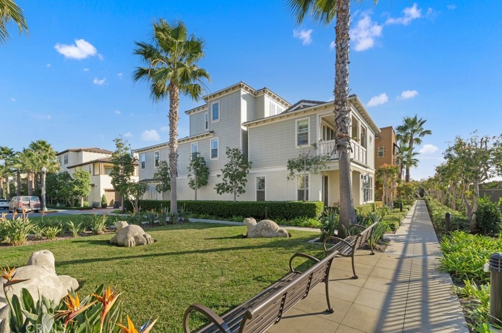 8174 Noelle Drive, Huntington Beach, CA 92646