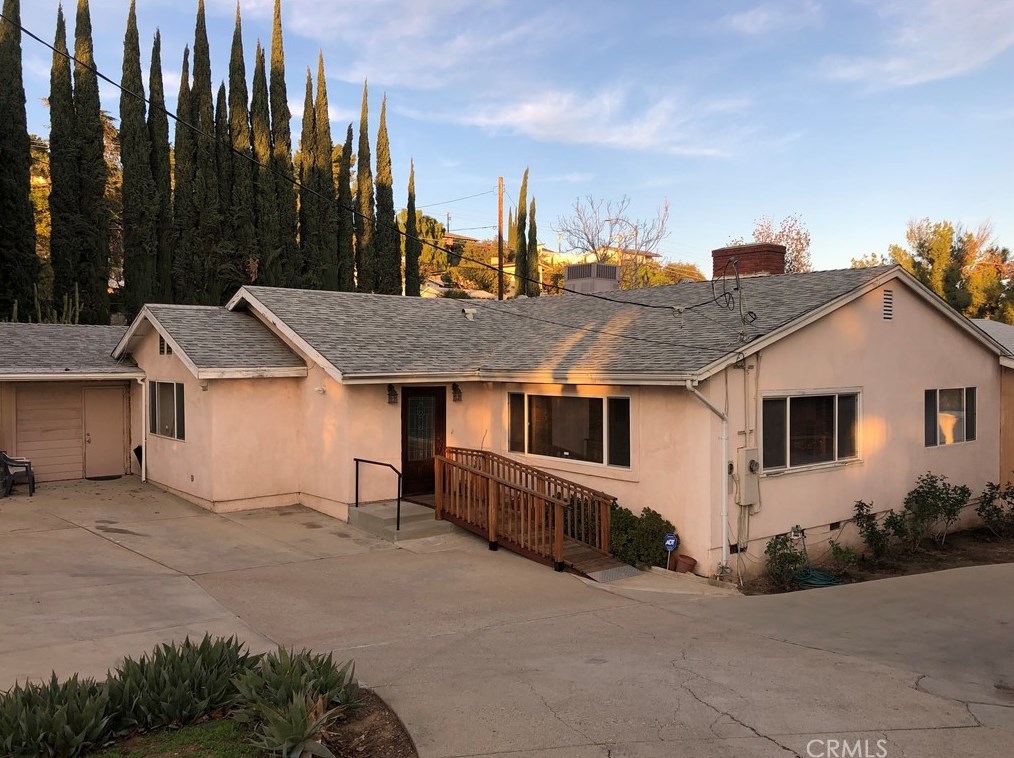 11444 Zelzah Ave, San Fernando, CA 91344