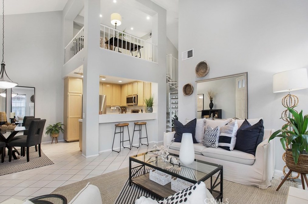 13467 Savanna, Tustin, CA 92782