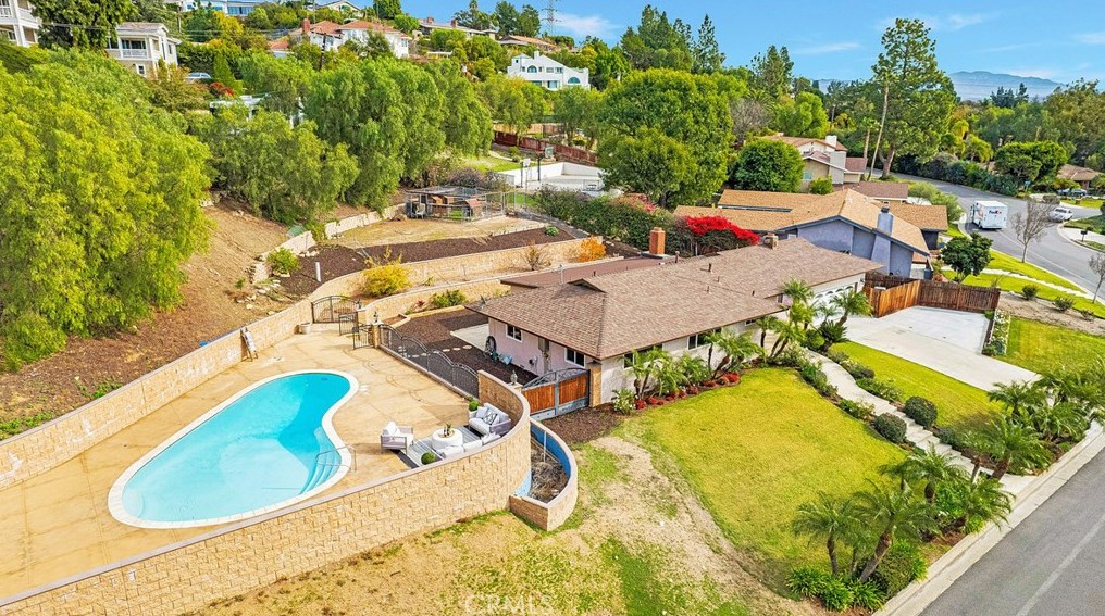 2615 E Villa Vista Way, Orange, CA 92867