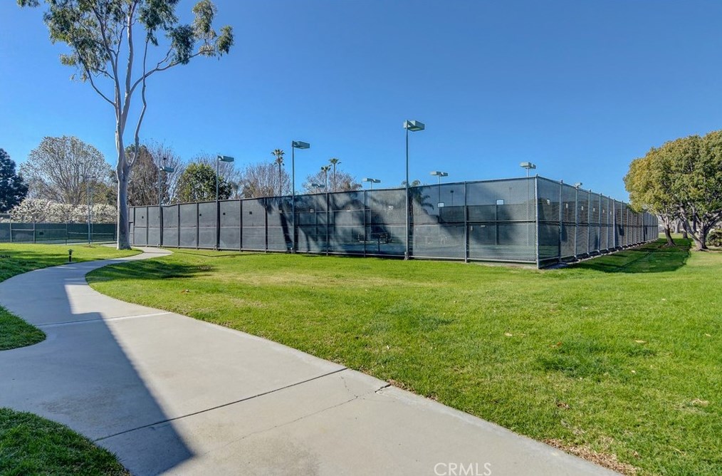 8766 Tulare Dr #406c, Huntington Beach, CA 92646