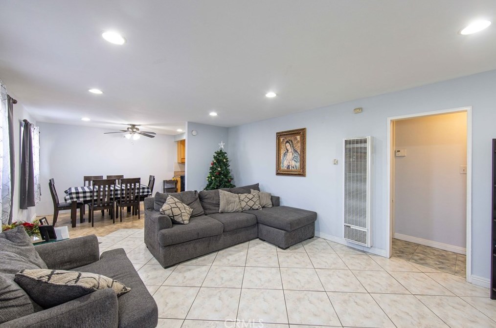 7525 Western Ave, Buena Park, CA 90620