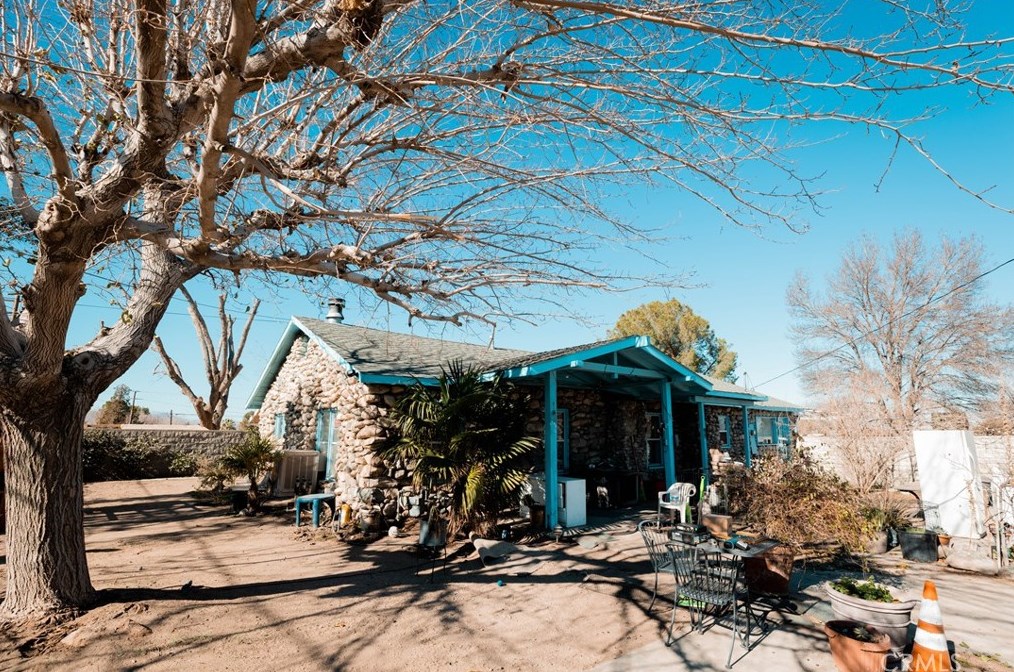 8545 E Ave T8, Juniper Hills, CA 93543