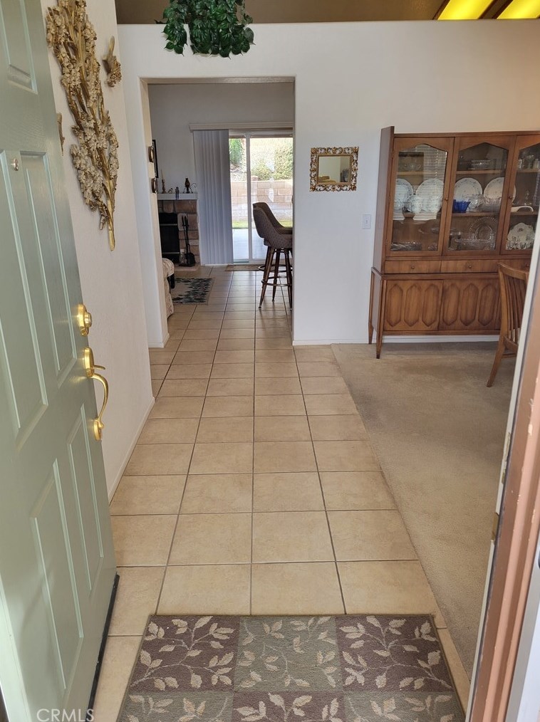 8924 Hanford Ave, Hesperia, CA 92344-8272