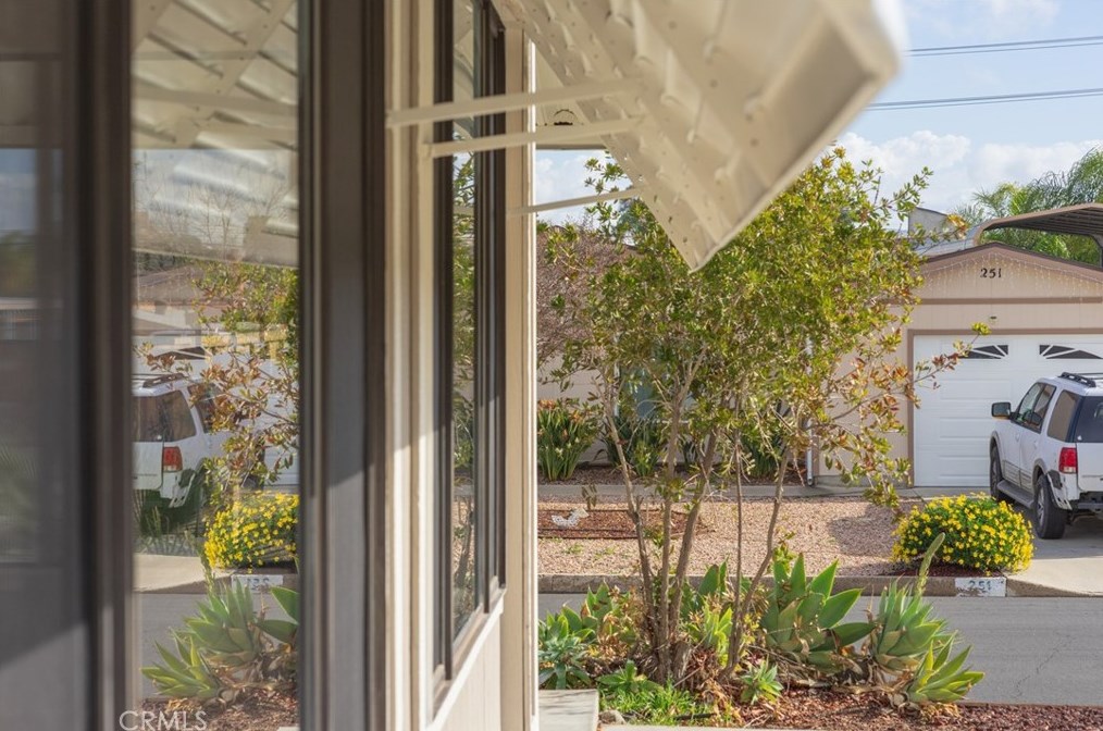 440 Crown Ridge Rd, Perris, CA 92570
