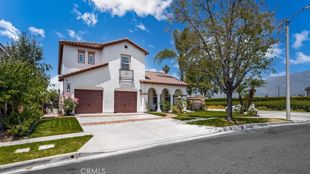 1697 N Rocky Rd, Upland, CA 91784