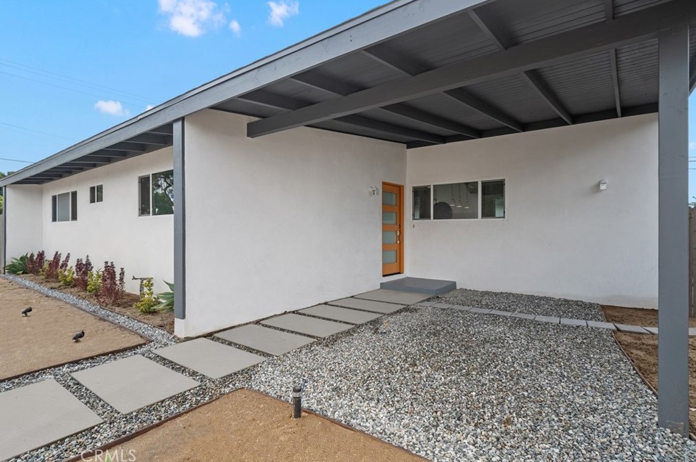 15374 Midcrest Dr, Whittier, CA 90604