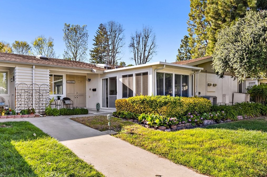 479 Calle Cadiz, Laguna Beach CA  92637-3963 exterior