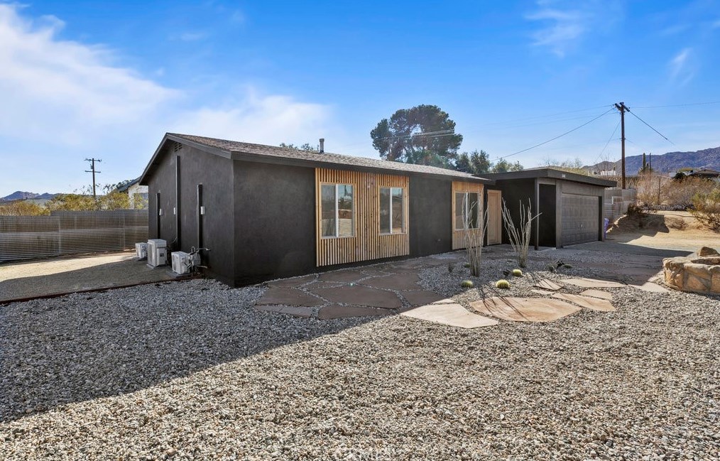 61441 Granada Dr, Joshua Tree, CA 92252-2720