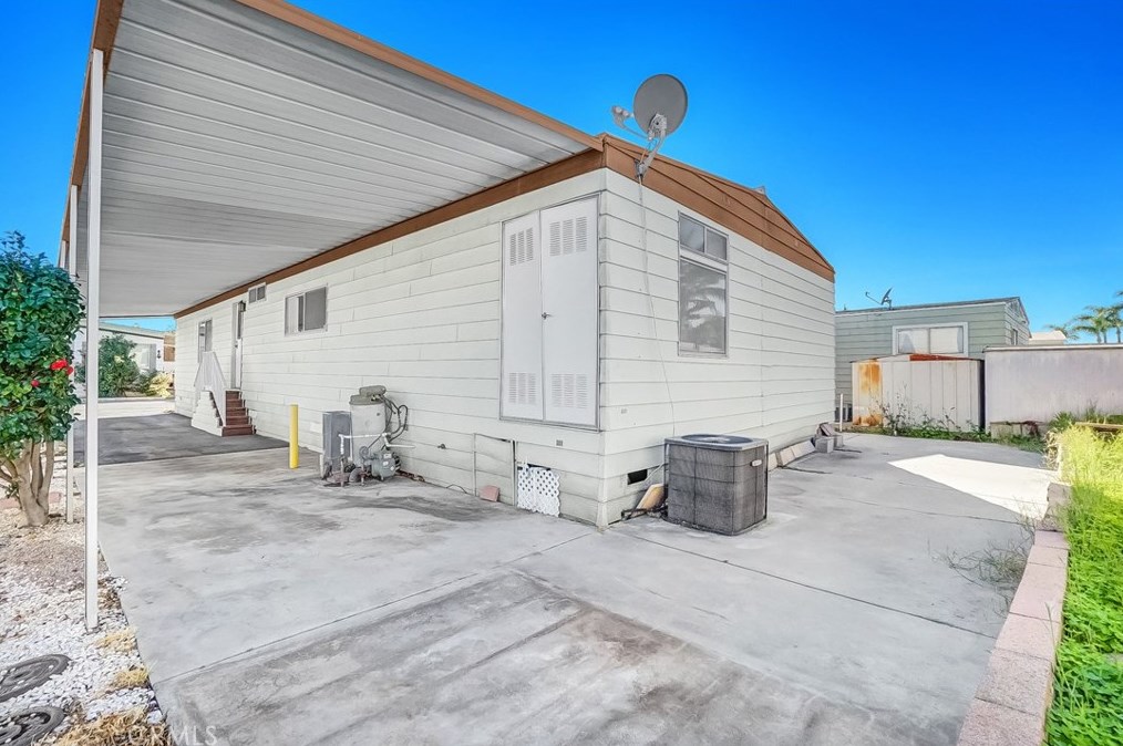 300 N Rampart St #166, Orange, CA 92868