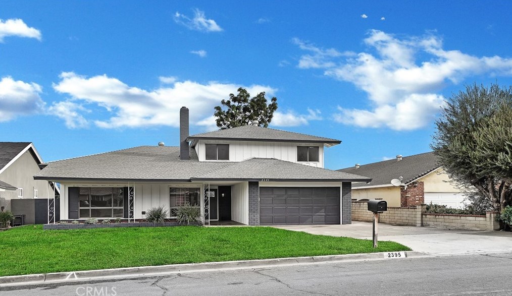 2395 Monterey Peninsula Dr, Corona, CA 92882-8633