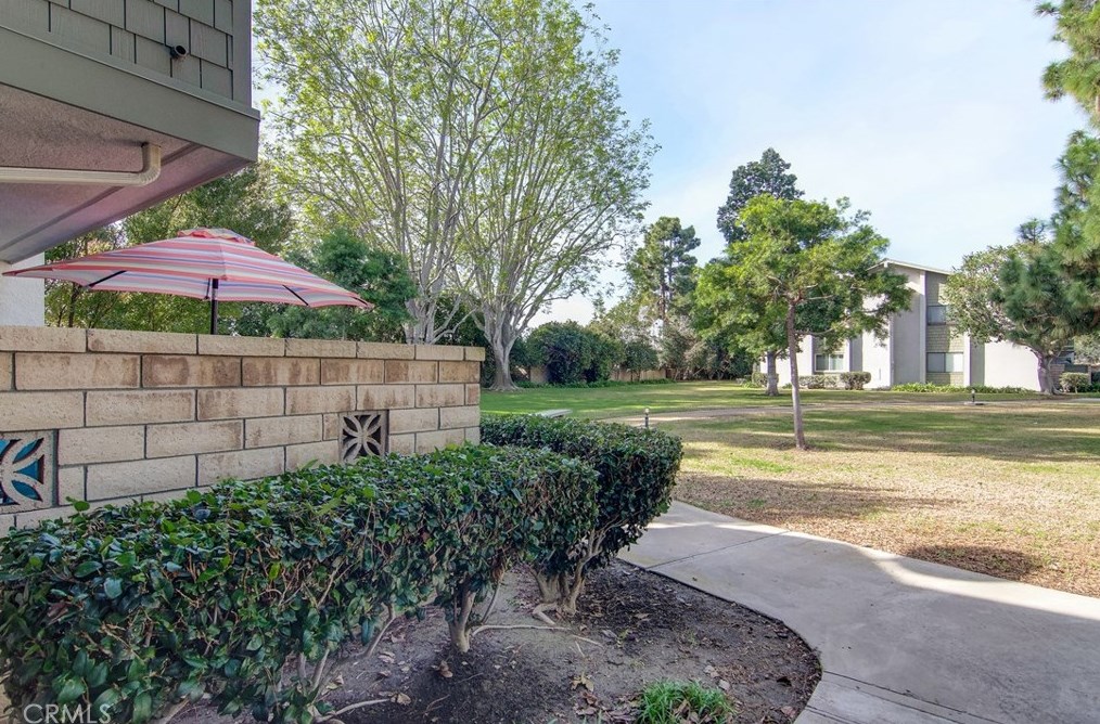 8777 Coral Springs Ct, Huntington Beach CA  92646-6203 exterior
