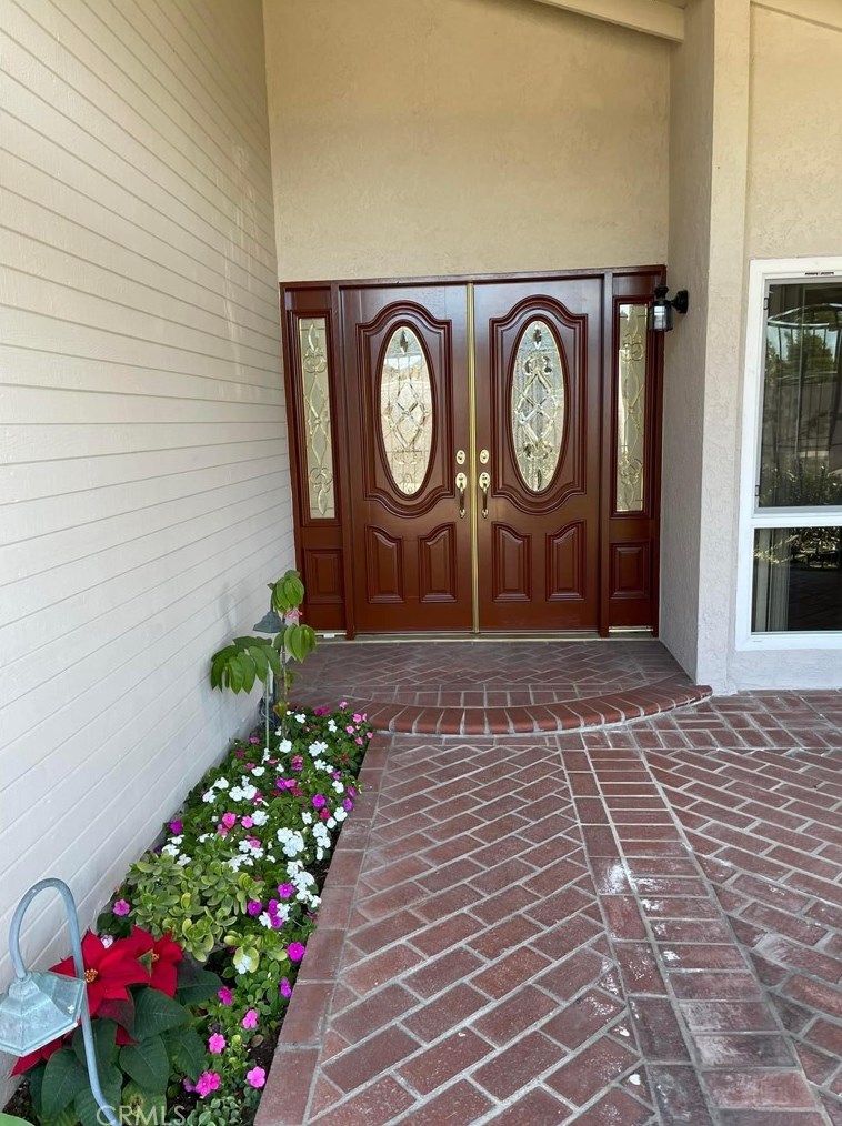 16378 Scotch Pine Ave, Santa Ana, CA 92708