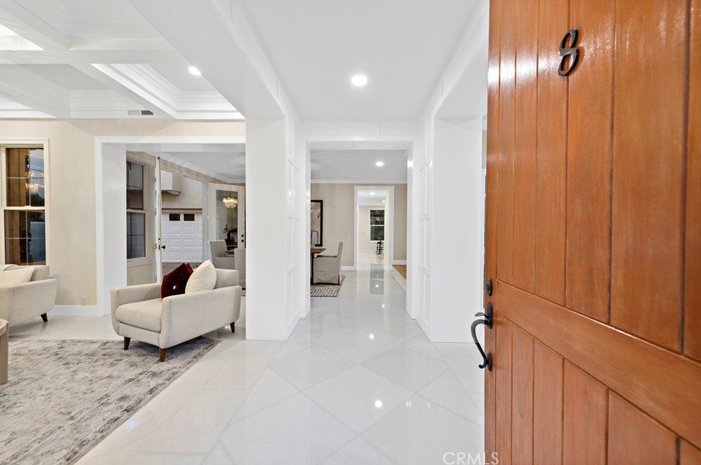 8 Rivage, Newport Beach, CA 92657