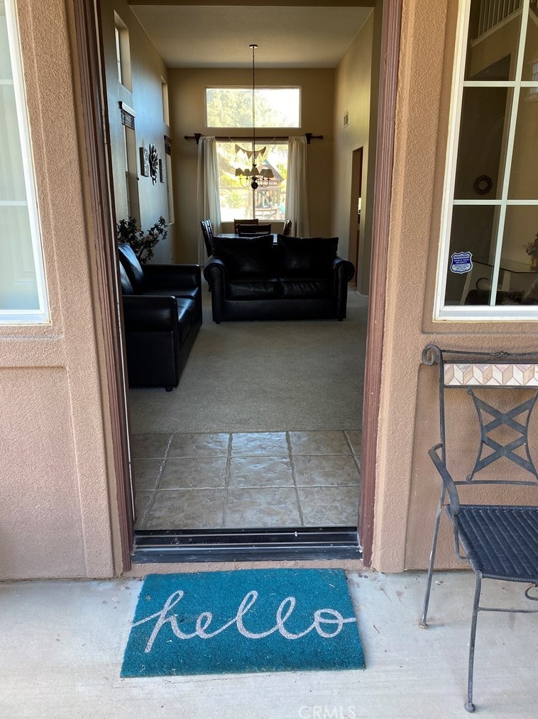 323 Laura Lake Dr, Lake Elsinore, CA 92530