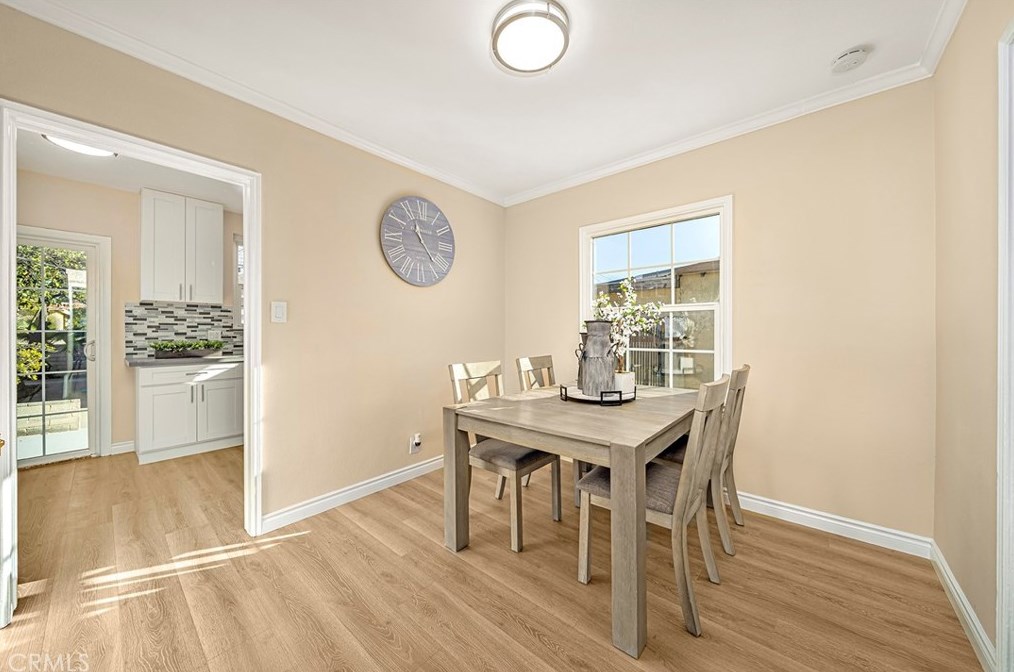 2566 Fidelia Ave, Los Angeles CA  90040-2307 exterior